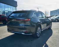 This Mazda CX-90 MHEV has a strong Intercooled Turbo Gas/Electric I-6 3.3 L/200 engine powering this... (image 4)