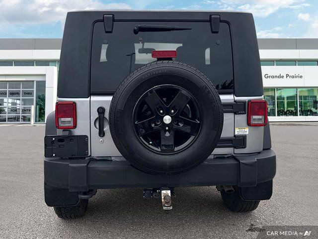 2018 Jeep Wrangler JK Sport in Cars & Trucks in Grande Prairie - Image 4