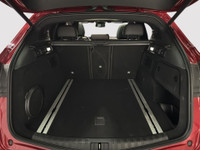 Decouvrez la fusion parfaite entre performance italienne et elegance raffinee avec ce superbe Alfa R... (image 6)