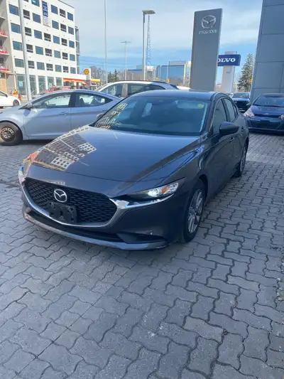 This used mazda 3 just hit my lot! It’s got heated seats, heated steering wheel, lane keep assist, b...