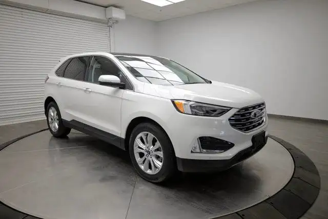 2022 Ford Edge Titanium628632121031711228