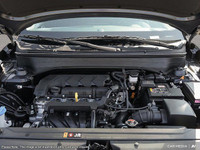 This Hyundai Venue has a trusty Regular Unleaded I-4 1.6 L/98 engine powering this Variable transmis... (image 5)