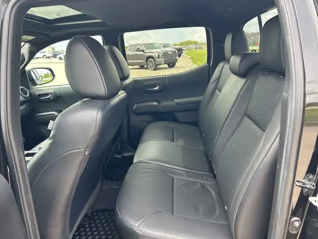 2022 Toyota Tacoma TRD Off Road Premium in Cars & Trucks in Calgary - Image 13