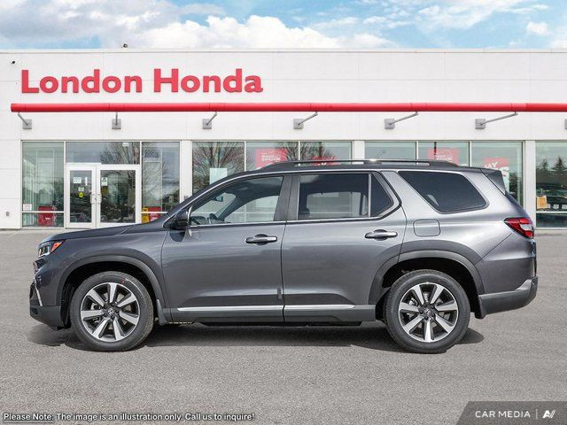 2025 Honda Pilot Touring in Cars & Trucks in London - Image 3