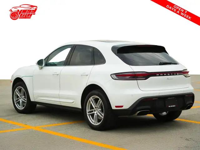 2022 Porsche Macan Base, Sunroof, Navigation, Red Interior, Navi in Cars & Trucks in Oakville / Halton Region - Image 6