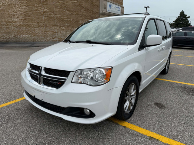 2015 Dodge Grand Caravan SXT Premium Plus in Cars & Trucks in City of Toronto - Image 4