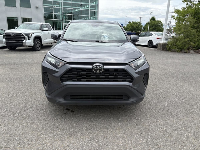 Toyota RAV4 LE 2024 AWD - BAS MILLAGE - in Cars & Trucks in Québec City - Image 3