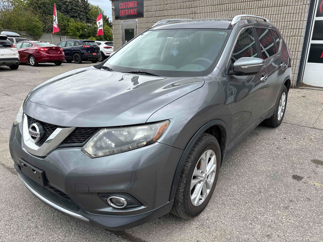 2016 Nissan Rogue Heated Seats * Bluetooth * Keyless Entry * Pus in Cars & Trucks in Cambridge