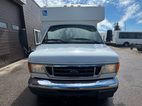 2006 Ford E-450 18 Passenger Bus 6.8L V10 Gas 148,309 KM RWD Wheelchair Ramp/Lift Interior Lighting,... (image 6)
