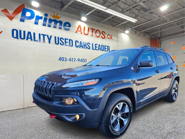 2017 Jeep Compass TRAILHAWK 4x4, Leather, Navigation, Low Kms in Cars & Trucks in Calgary - Image 2