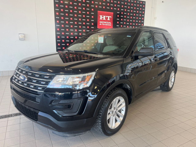 2017 Ford Explorer Base Appelez nous 450-477-0555 in Cars & Trucks in Laval / North Shore