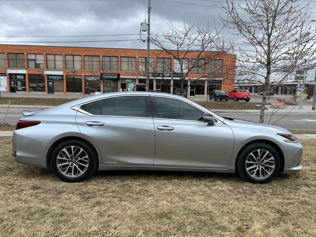 2022 Lexus ES 300h HYBRID REAR VIEW CAMERA SUNROOF NAVI BSM LKA in Cars & Trucks in City of Toronto - Image 4