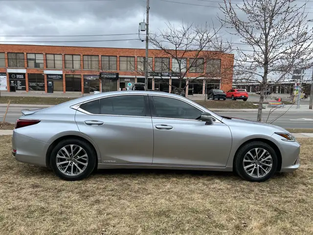2022 Lexus ES 300h HYBRID REAR VIEW CAMERA SUNROOF NAVI BSM LKA in Cars & Trucks in City of Toronto - Image 5