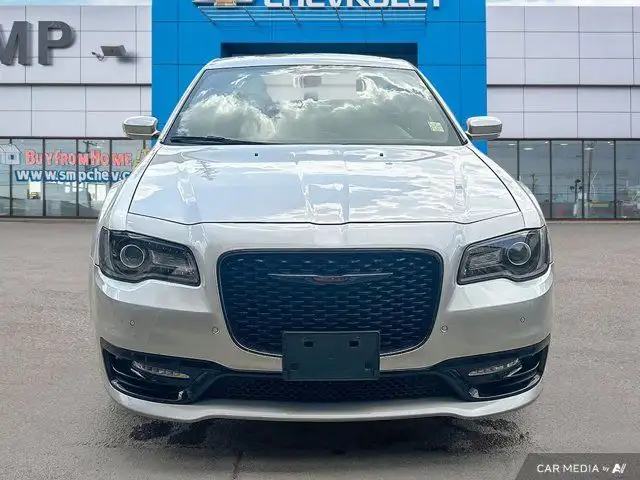 2022 Chrysler 300 S | Leather | Sunroof | Remote Start in Cars & Trucks in Saskatoon - Image 10