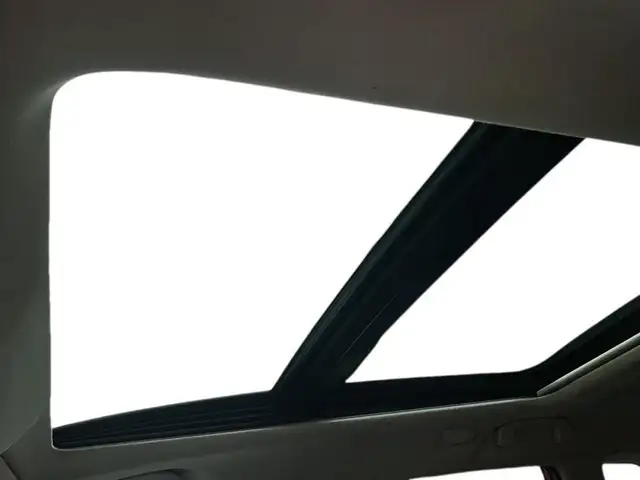 2014 NISSAN ROGUE SV AWD CVT in Cars & Trucks in Stratford - Image 18