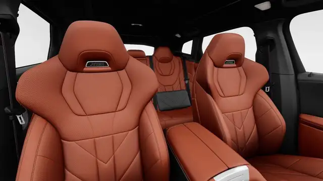2025 BMW XM Hybride | M Sport | Freins M Sport Rouges | Bowers in Cars & Trucks in City of Montréal - Image 12