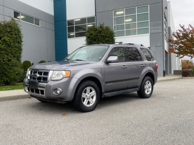 2008 FORD ESCAPE HYBRID AUTOMATIC A/C FULLY LOADED 190,000KM