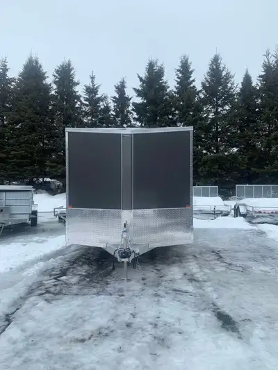 sell cargo trailer enclosed trailer remorque trailer fermé no- galvanize + also some utility galvani...
