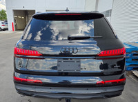 The 2022 Audi Q7 45 Progressiv quattro is luxury, redefined. With elegant design, cutting-edge techn... (image 4)