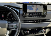 Clean Carfax Report | Mitsubishi Outlander GT PHEV | AWD | 2.4L I-4 | Touchscreen | Navigation | Pan... (image 2)