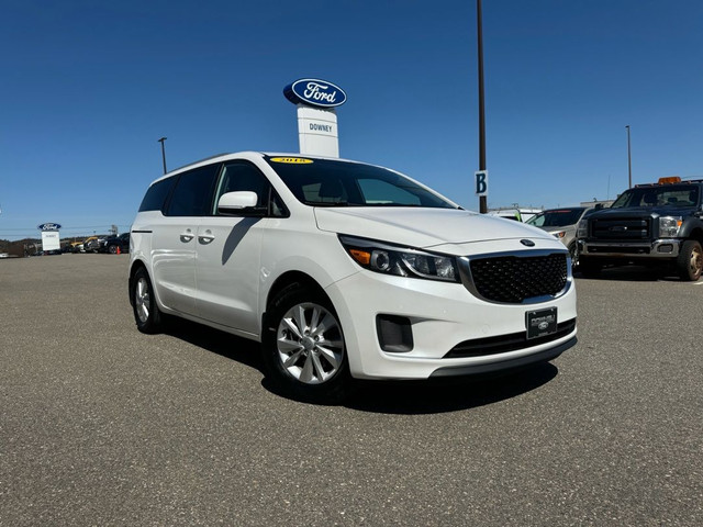  2018 Kia Sedona LX in Cars & Trucks in Saint John