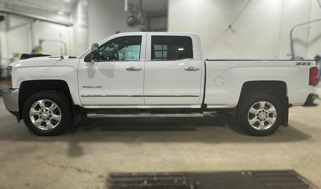 2017 Chevrolet Silverado 2500HD LTZ in Cars & Trucks in Lloydminster - Image 3