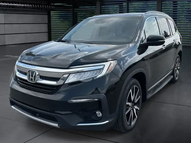 2022 Honda Pilot Touring 8P l Clean CarFax l One Owner l Local V in Cars & Trucks in Calgary - Image 2