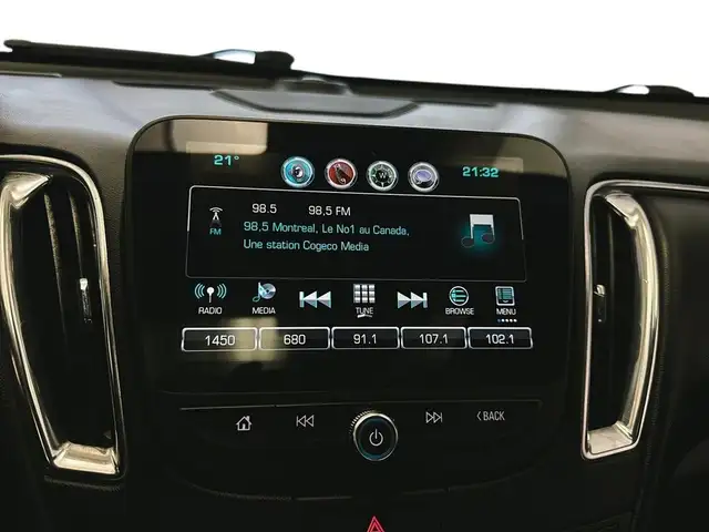 2018 Chevrolet Malibu Premier 2,0 Turbo Toit pano Cuir Audio Bos in Cars & Trucks in Laval / North Shore - Image 24