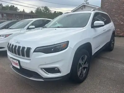 SENIOR MAN, LOCAL DRIVER. IN GREAT CONDITION. FAIRLY LOADED, LEATHER, HEATED SEATS, BACK UP CAMERA,...