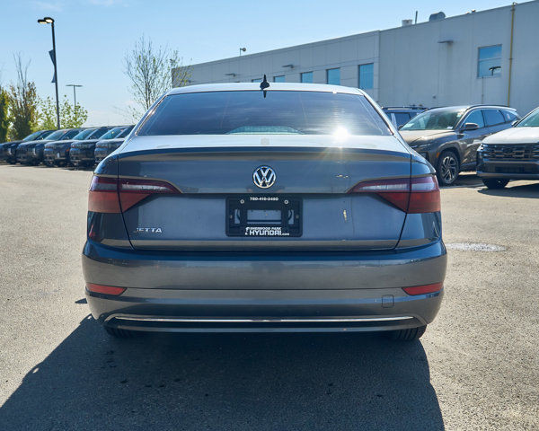 2021 Volkswagen Jetta Highline | Apple CarPlay | Leather in Cars & Trucks in Edmonton - Image 4