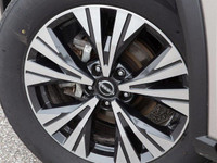 This Nissan Rogue boasts a Intercooled Turbo Regular Unleaded I-3 1.5 L/91 engine powering this Vari... (image 9)