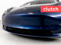 NO ACCIDENTS / CLEAN CARFAX / 1 OWNER / Auto Dimming Rearview Mirror, Front Heated Seats, Rear Heate... (image 5)