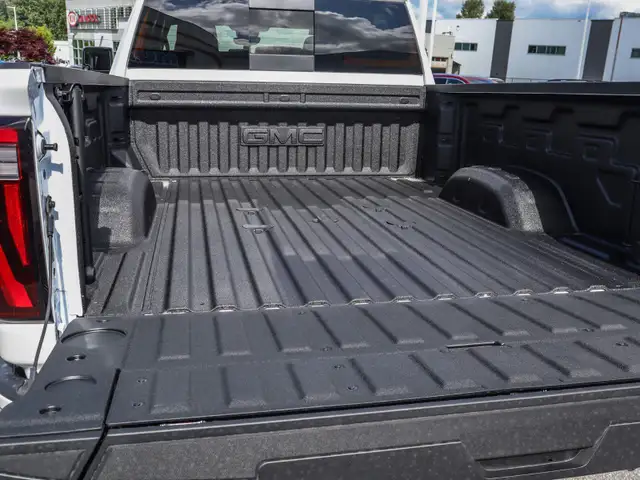 2025 GMC Sierra 3500HD Denali in Cars & Trucks in Abbotsford - Image 20