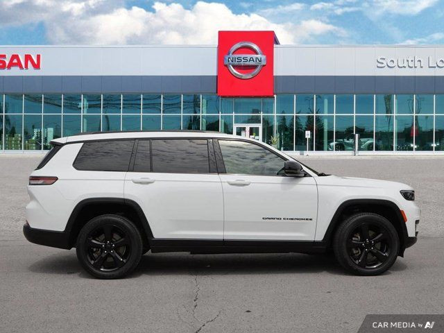 2022 Jeep Grand Cherokee L Altitude | Preferred Package 22B in Cars & Trucks in London - Image 2