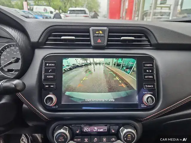 2023 Nissan Versa SR | Apple Car Play | Heated Seats | Wireless dans Autos et camions dans Ottawa - Image 28