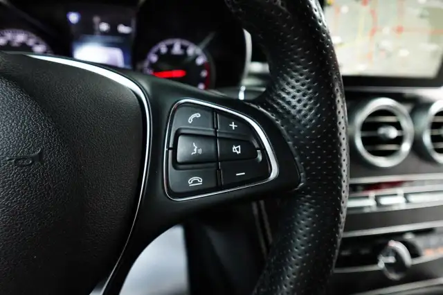 2016 Mercedes-Benz C-Class LOW KM,NO ACCIDENT,ONE OWNER,AWD,C 30 in Cars & Trucks in City of Toronto - Image 29