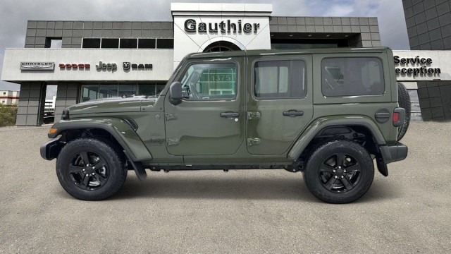 2023 Jeep Wrangler Unlimited Sahara Altitude in Cars & Trucks in Winnipeg - Image 3