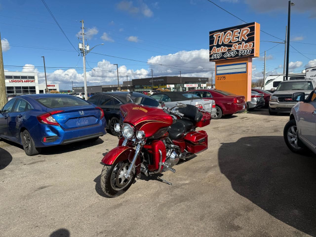 2005 Harley-Davidson FLHTCUSE CVO, ELECTRA GLIDE, SCREAMING EAGL in Cars & Trucks in London