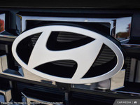 This Hyundai Santa Cruz has a durable Intercooled Turbo Regular Unleaded I-4 2.5 L/152 engine poweri... (image 6)