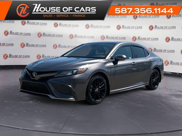 2022 Toyota Camry XSE / NO ACCIDENTS / LEATHER / SUNROOF in Cars & Trucks in Calgary