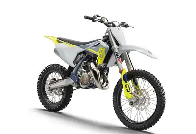 2024 Husqvarna TC 85 17/14 RABAIS 1332$ SAVE AVEC RABAIS DE 1332$ = 28.62$/semaine (84 mois @ 8.99%...