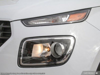 This Hyundai Venue has a strong Regular Unleaded I-4 1.6 L/98 engine powering this Variable transmis... (image 9)