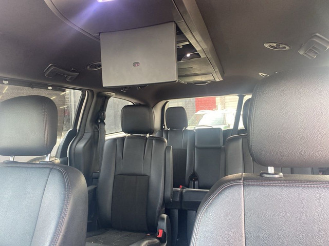 2020 Dodge Grand Caravan Premium Plus 2WD 3rd Row Seat DVD Nav B in Cars & Trucks in St. Catharines - Image 2