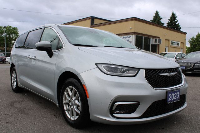 2023 Chrysler Pacifica Touring-L in Cars & Trucks in Mississauga / Peel Region - Image 2