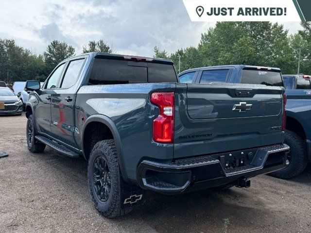 2025 Chevrolet Silverado 1500 ZR2 4WD Crew Cab in Cars & Trucks in Strathcona County - Image 4