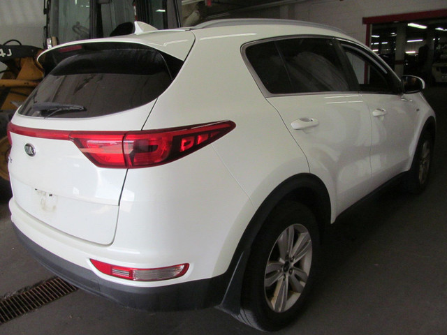 2018 Kia Sportage LX in Cars & Trucks in Dartmouth - Image 4