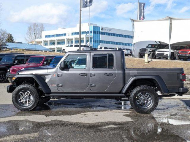 2025 Jeep Gladiator Mojave - Technology Group - Safety Group in Cars & Trucks in Calgary - Image 4