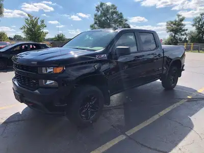 Look at this certified 2021 Chevrolet Silverado 1500 Custom Trail Boss | 5.3L V8 | 4WD | Z71 | CarPl...