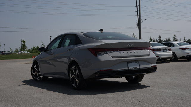 2023 Hyundai Elantra Luxury | One Owner! | Sunroof | Leather in Cars & Trucks in Guelph - Image 4