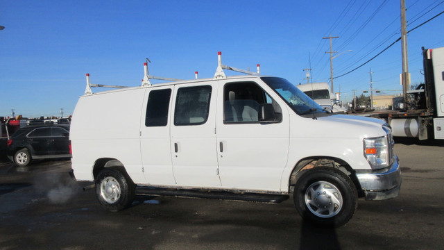 2011 Ford E-250 CARGO VAN in Heavy Equipment in Vancouver - Image 4